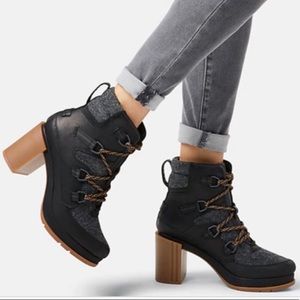 SOLD Sorel Women's Blake Lace Booties - 8.5